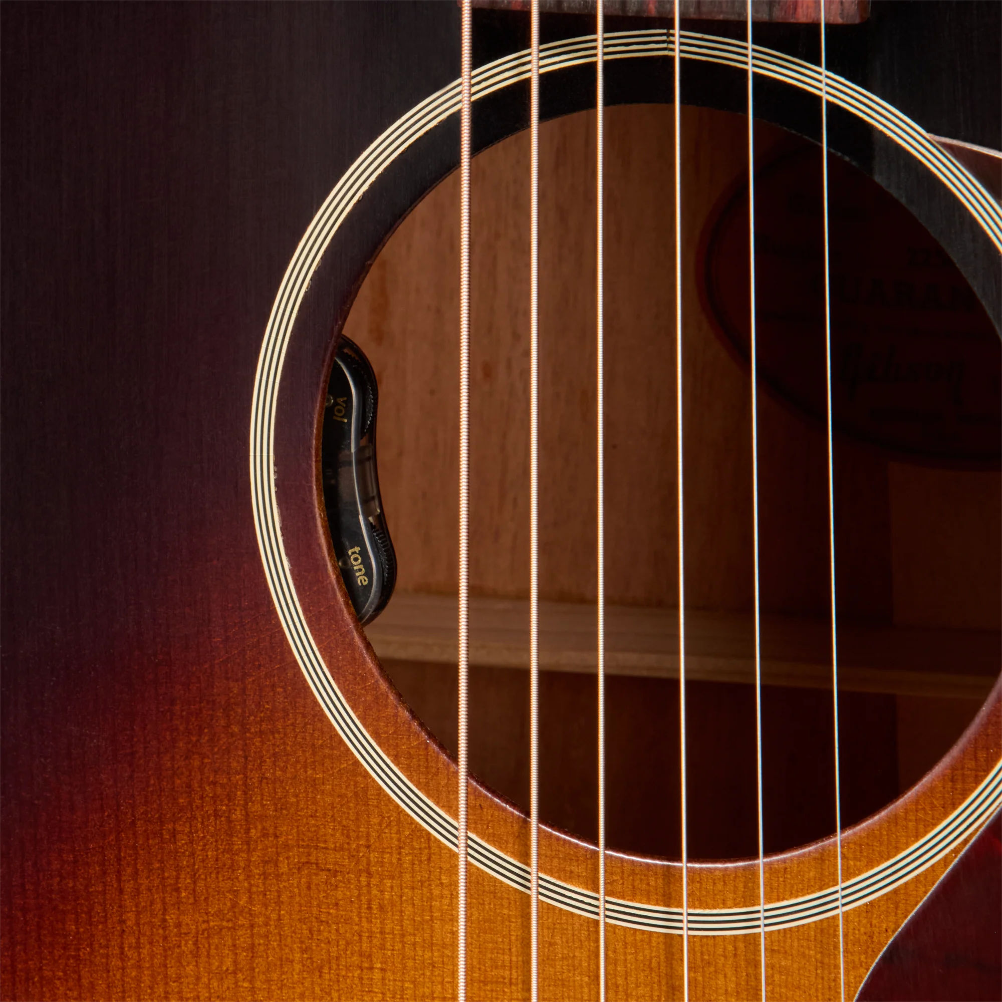 Gibson Custom 1942 Banner J-45 Reissue with HiFi, Ultra Light Aged, Vintage Sunburst - Image 10